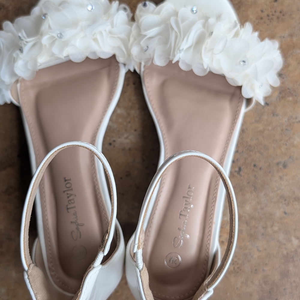 Sophia Taylor Girls Size 2 Dress Shoes